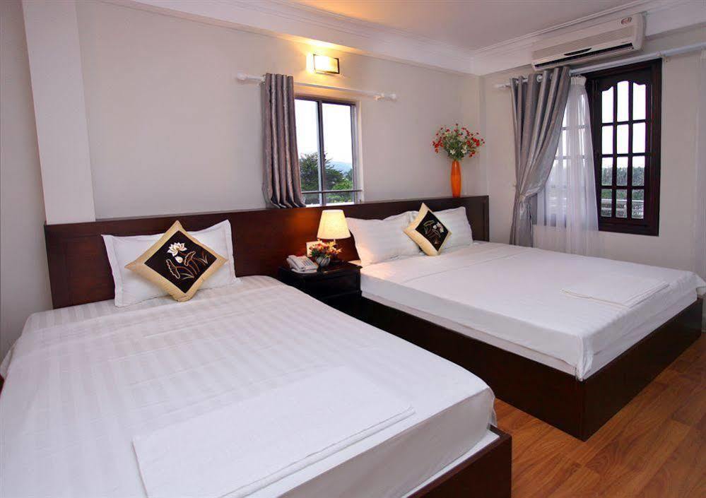 נה טראנג Pho Bien Hotel מראה חיצוני תמונה
