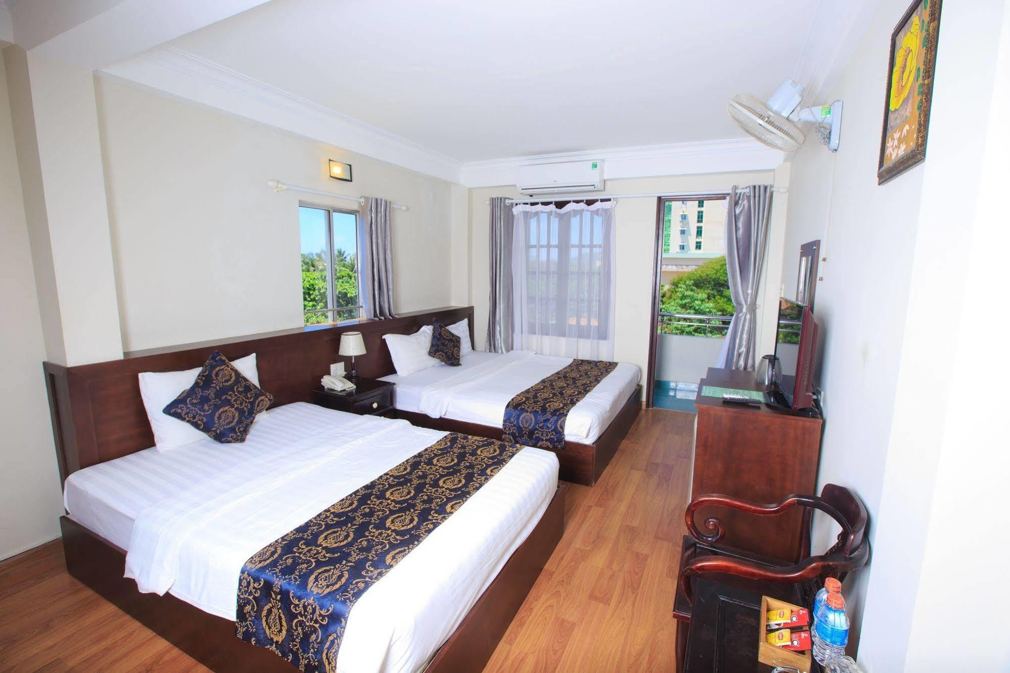 נה טראנג Pho Bien Hotel מראה חיצוני תמונה