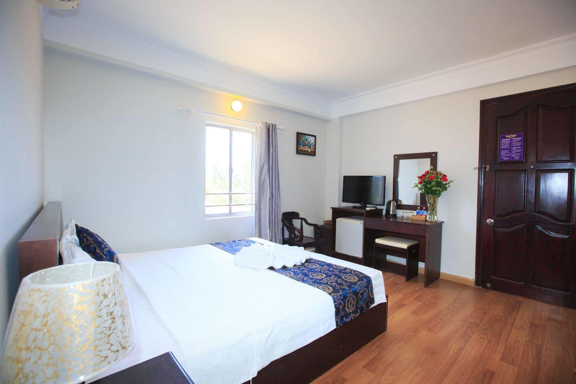 נה טראנג Pho Bien Hotel מראה חיצוני תמונה